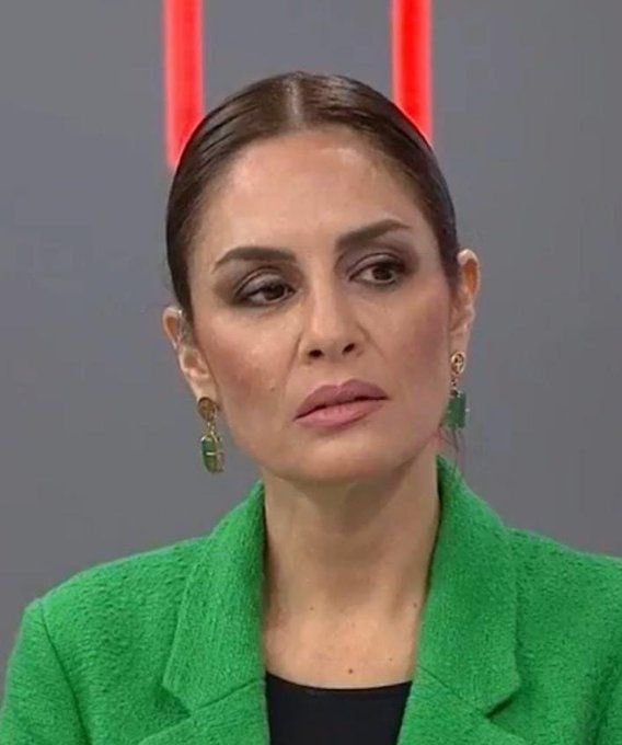 MilyJuarezV's tweet image. Oh, ya veo lo de #CriptoPoder 😂