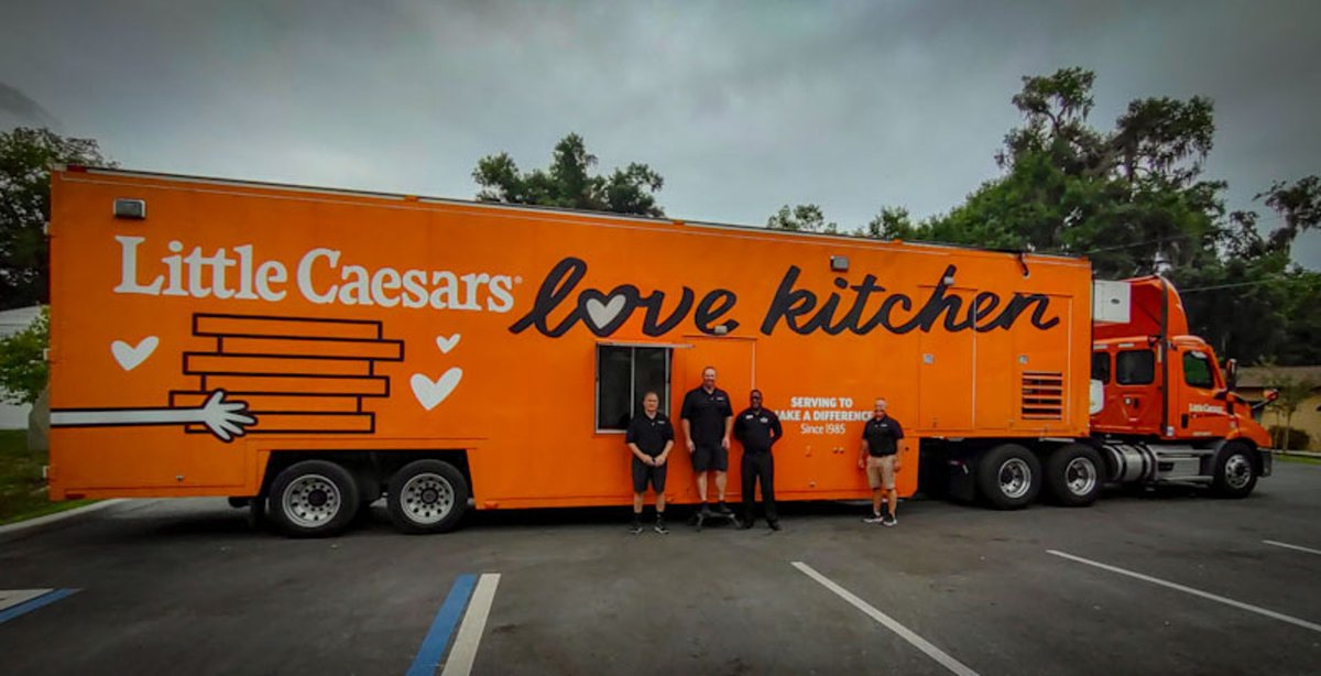 Our Bridge shelter parking lot is full of LOVE ❤ today!
Thanks to Little Ceaser's love kitchen. They are helping out today from noon to 1 pm, serving up free lunch, first to our residents and clients and then to the community.
We are so thankful to have them here! ❤😋