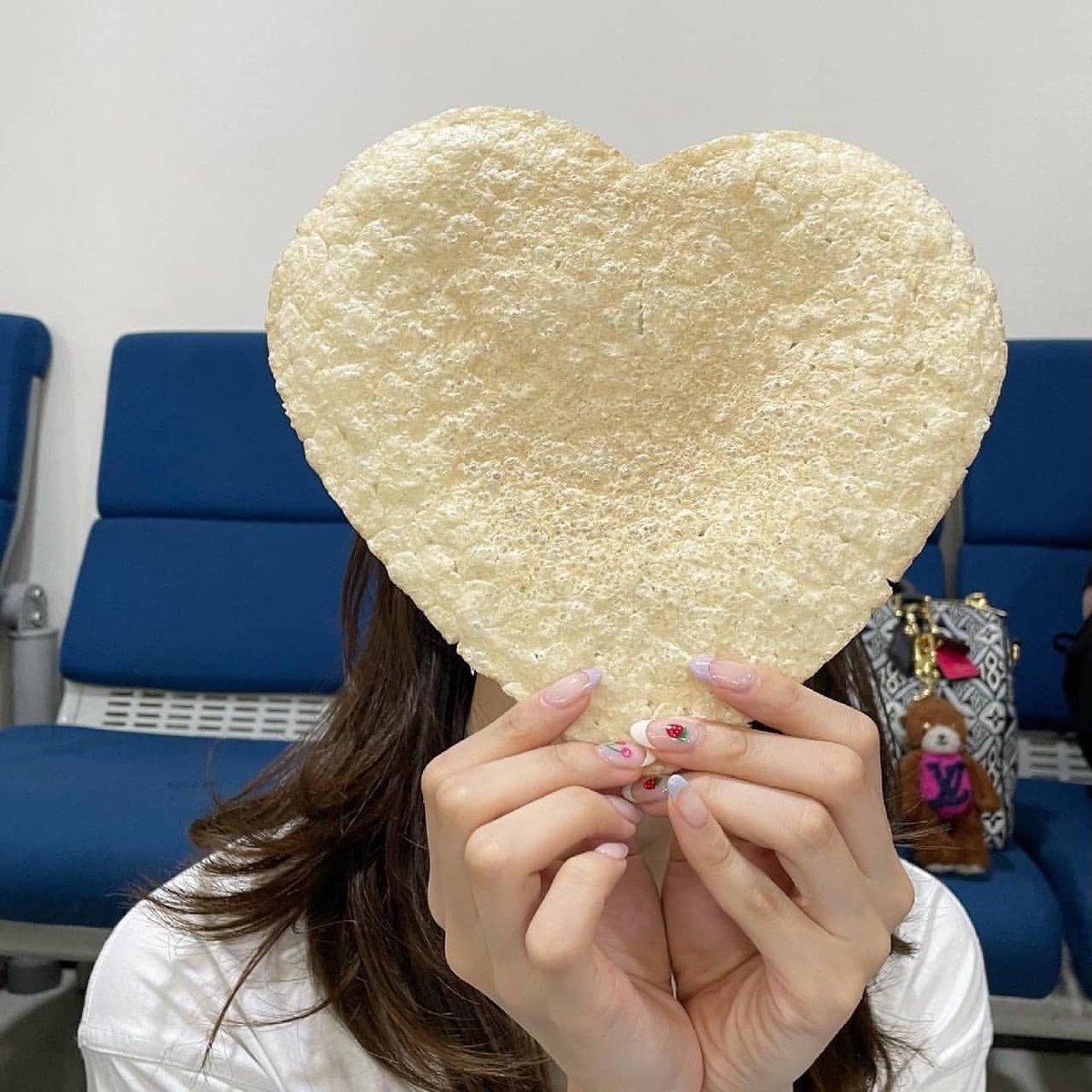 twicetagram 🍸🍹🥂🍷🥃🍾🍓🍏🍊🍋🍉🍇🫐🍑🍒🍍끝~~~~~😵‍💫😵‍💫
instagram.com/p/CQYr6V1Lduz/…