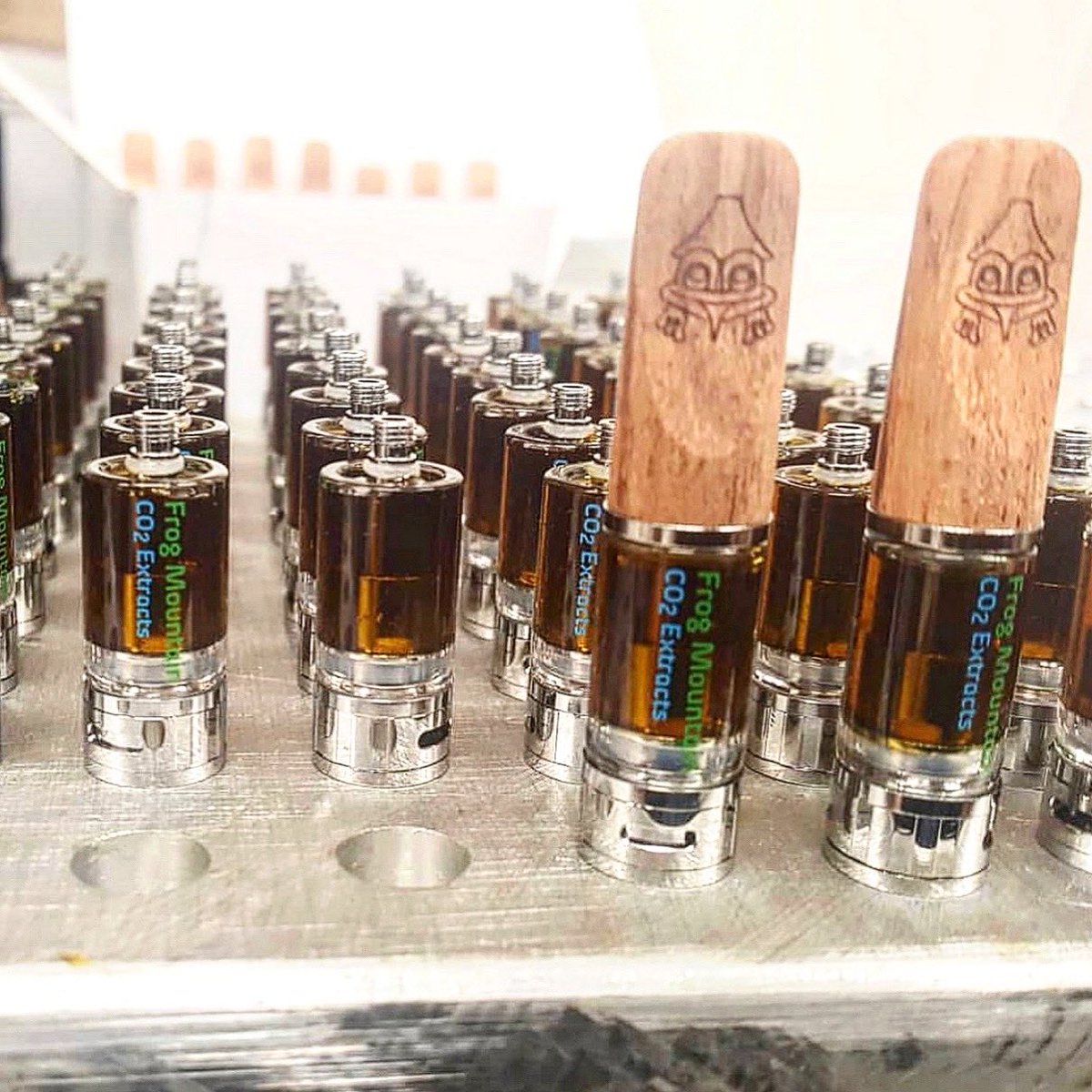 O2vape's tweet photo. Award winning, customizable, non-leak, ceramic cell, adjustable flow and 100% compliant top quality vape hardware by @O2vape
Accept NO imitations.
https://t.co/mbFhSS1obE
#customvape #vapecartridge #extracts #dabs #alaskadabs #dispensary #distillate #concentrates https://t.co/nBz2Pf2eg8