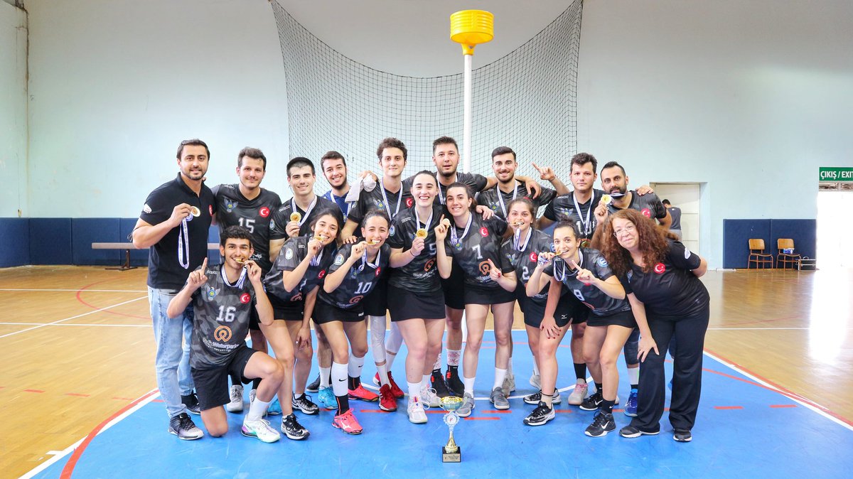 We're the champions, my friends 🏆🥇 #turkishkorfballleague2021 #champion #marmarakorfball #korfball #korfbol #korfbal #sponsors <a href="/DogsanSurgical/">Doğsan Surgical</a> <a href="/PolinWaterparks/">Polin Waterparks</a> <a href="/greenlogim/">greenlogim</a> <a href="/PoolAtlantis/">Atlantis Pool</a>   <a href="/f28Production/">F/2.8 Production</a>