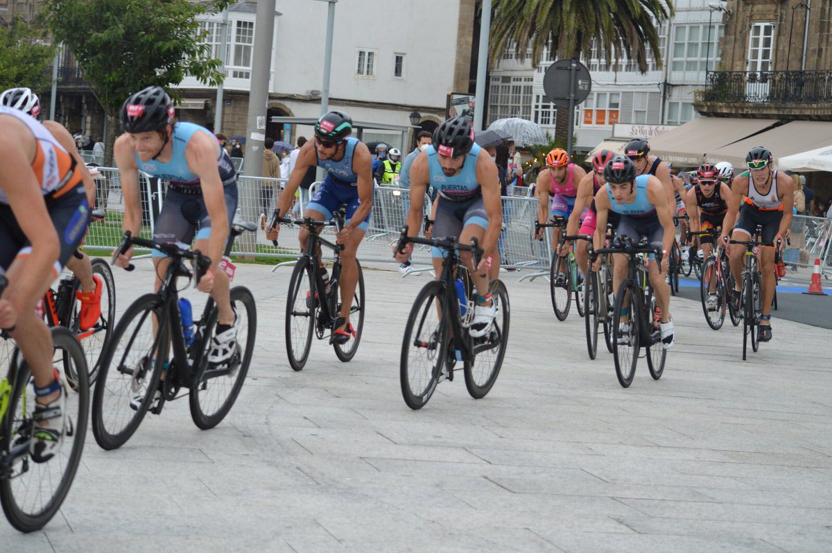 camilopuertas's tweet photo. 4º en el Cto. España Triatlón por Clubes con #AlusigmaPeñotaDental
Cerrando esta primera parte de la temporada con buenos resultados y con muchas ganas de ir a comernos en verano 💪
#TeamDEZA https://t.co/pNstRiwkMS