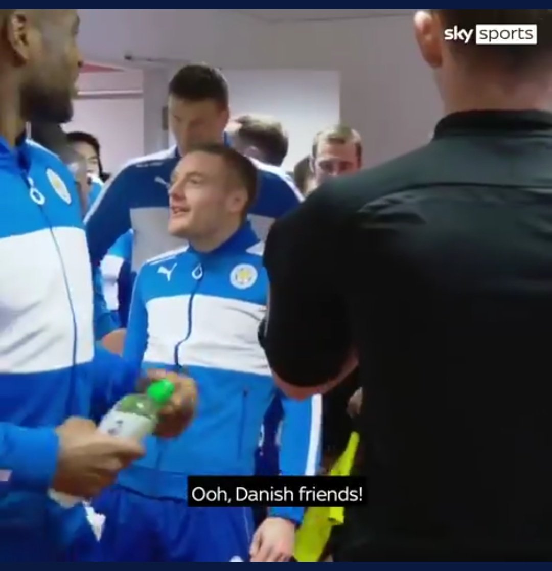 CarrigTFC's tweet photo. Everyone on Twitter now...
#RussiaDenmark #Den
#Rus #OhFriend #Euro2021 https://t.co/IfkvMfkHO6