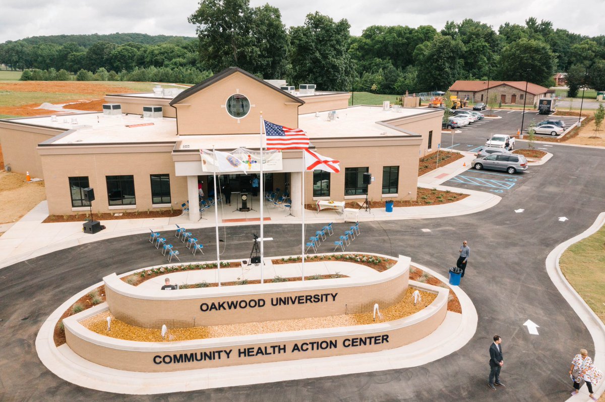 OakwoodU's tweet photo. Today was the grand opening of our Community Health Action Center! Leaders of the community and from Huntsville Hospital gathered today as we cut the ribbon on the new center that is going to have a big impact in our Huntsville community!
#SceneAtOakwood #HealthyCampus https://t.co/KvRfAmfWFB