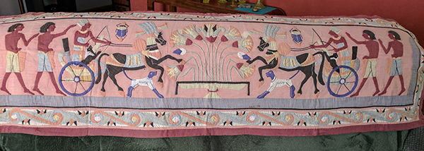 EleriTMLH's tweet photo. Is there a #HistoricalTextiles twitter? I'm thinking this is 1920s Egyptian Revival https://t.co/tGsJi7XALl