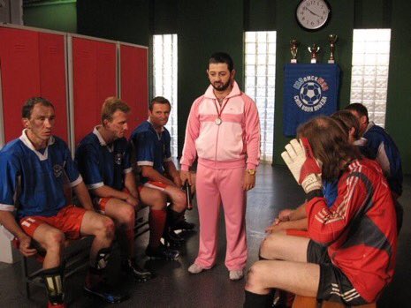 late2post's tweet image. 