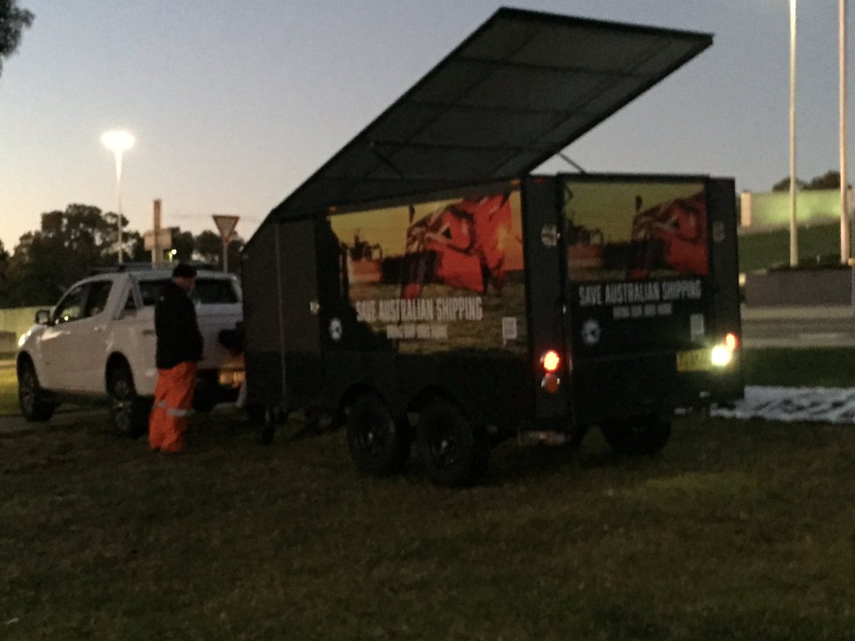 UnionsShoalhav1's tweet photo. Early morning in Canberra at the Australian Jobs Embassy to #saveaustralianshipping https://t.co/L2AikXJQvo