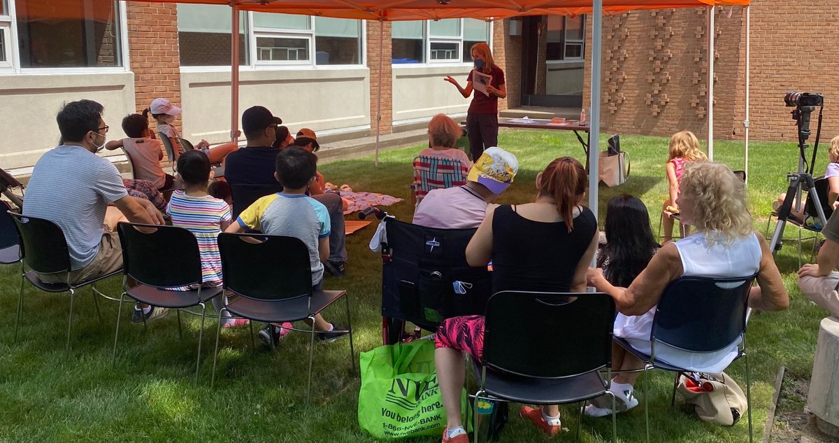 TenaflyLibrary's tweet image. Thank you, Tenafly Nature Center, for teaching us about NJ birds.  We challenge library patrons to Identify at least 10 bird species this summer. Learn more about summer reading programs at tenaflylibrary.org/summer-reading….   🐦 😀 ⛱️ #tenaflynaturecenter #tenaflylibrary #tailsandtales