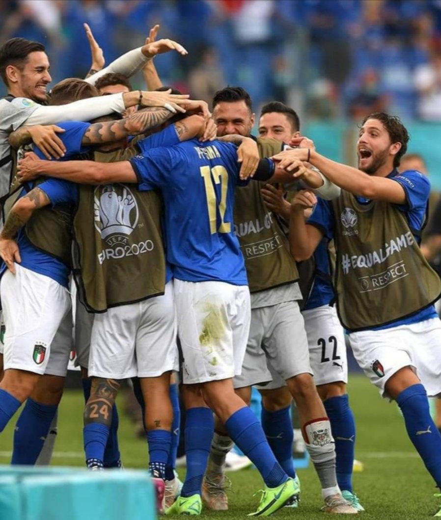 OdiseaD's tweet photo. Holanda e Italia pasan lideres de su grupo a la siguiente ronda!!. La Euro se pone interesante! @EURO2020
@EurofansCUP @PaisesbajosO
@SeleccionITA @italiafans https://t.co/tYE84fVvIt