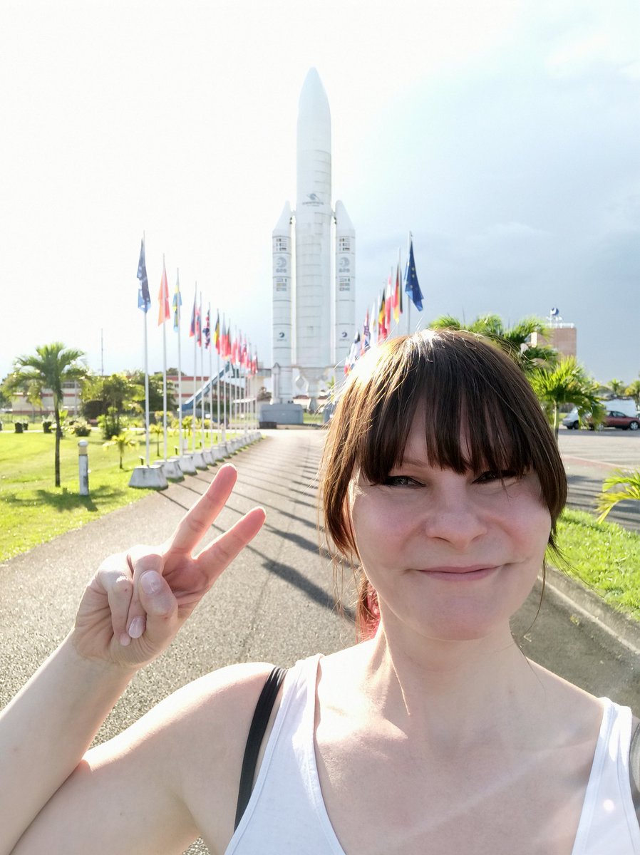TweetingCow's tweet photo. Erster Tag am Spaceport ist vorbei... https://t.co/TJGeSVyILt