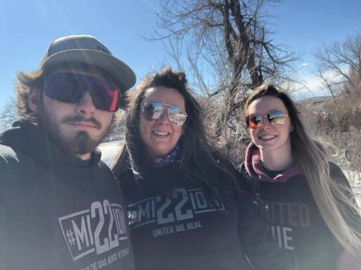 Mission22's tweet photo. June's Ambassador of the Month is Tess Mann (center), nominated by Jacob Boyes, CO State Leader! He said this: "Tess Mann! She hit the ground running once she was accepted as an ambassador."
Tess, thank you for all you do! #mission22 #unitedweheal #veteran #veteranwellness https://t.co/eHccGkDdo6