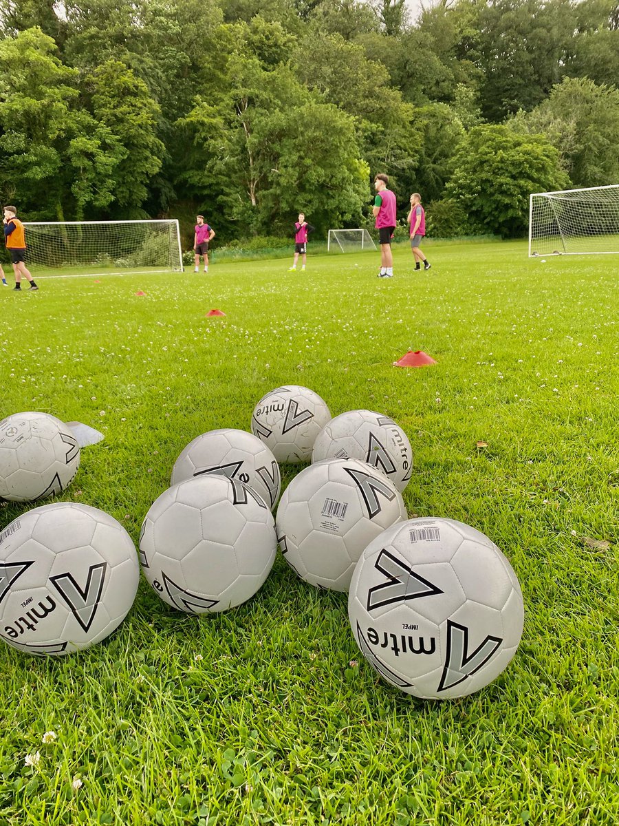 Ivybridge Town FC tweet media
