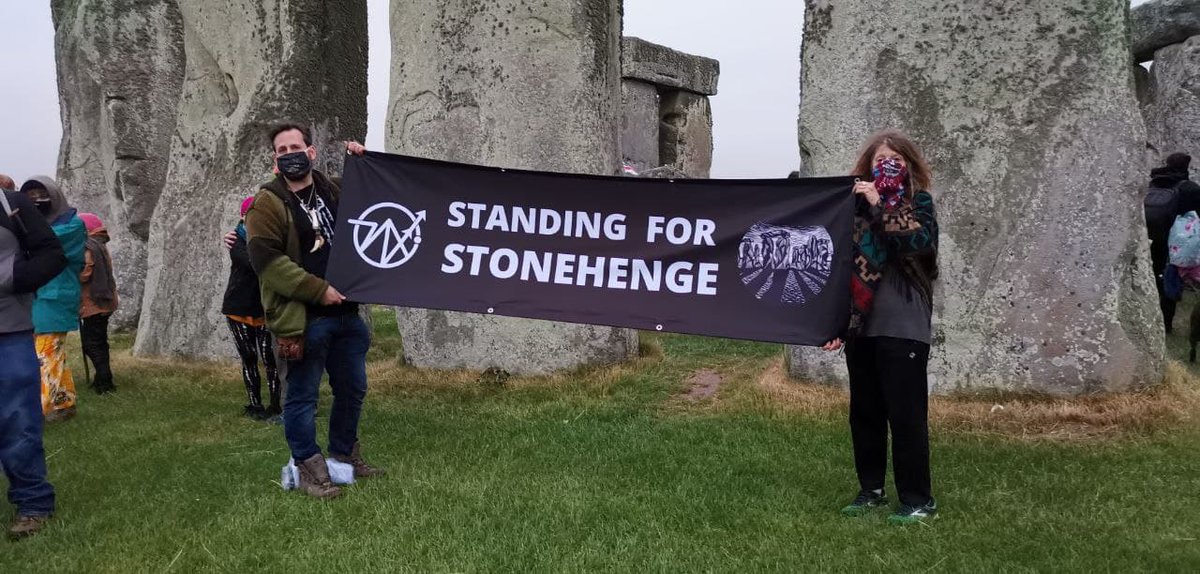 XrSouthEastUK's tweet photo. #Stonehenge. For thousands of years a sacred landscape but now they're intent on carving it up with a short term, ill-thought out road development. The #RIS2 road building strategy will bust our carbon budget, it needs to be stopped @grantshapps. #StandingForStonehenge
#StopRIS2 https://t.co/fyNbNGrZRL