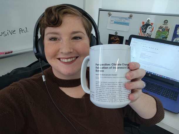 Luis_Escobar_VT's tweet photo. Congratulations to Paige Van de Vuurst @Pvandevuurst  from my group for successfully completing her MSc program today! https://t.co/X8ymMfg0ho