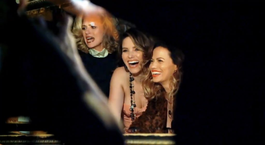 xRememberOTH's tweet photo. look how happy they are 😫🥰 https://t.co/HbvwvvBw7C