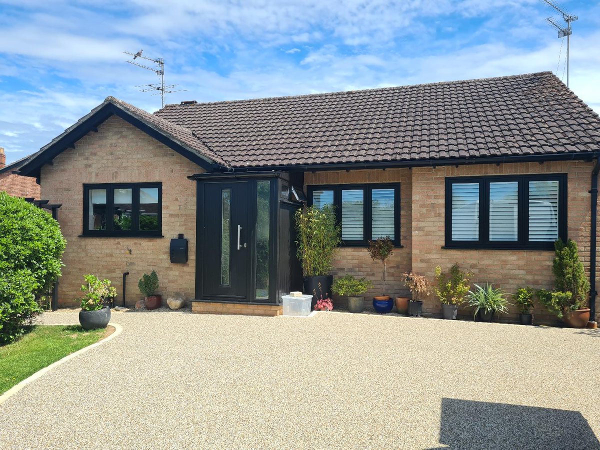 notjustglazing's tweet photo. A couple of jobs from the last few weeks. Get in touch for a free no obligation quote. https://t.co/To01BPCYmr