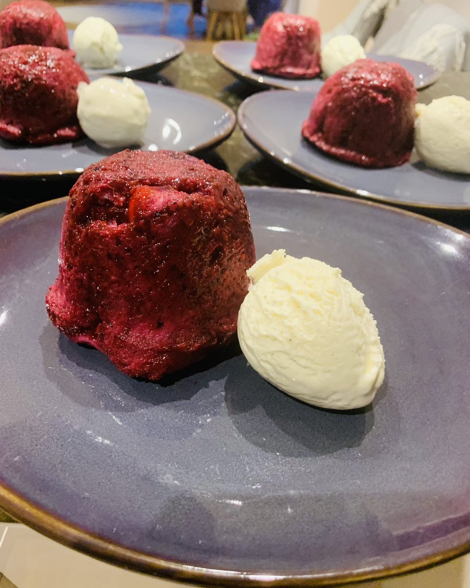Sweetasanut's tweet photo. Hoi pancakes for starters, followed by bbq tacos with mango salsa and guacamole. To finish, a sexy summer pudding with ice cream.  Very happy hens. #sweetasanutcatering #itswhatwedo https://t.co/36hCmt1pIt