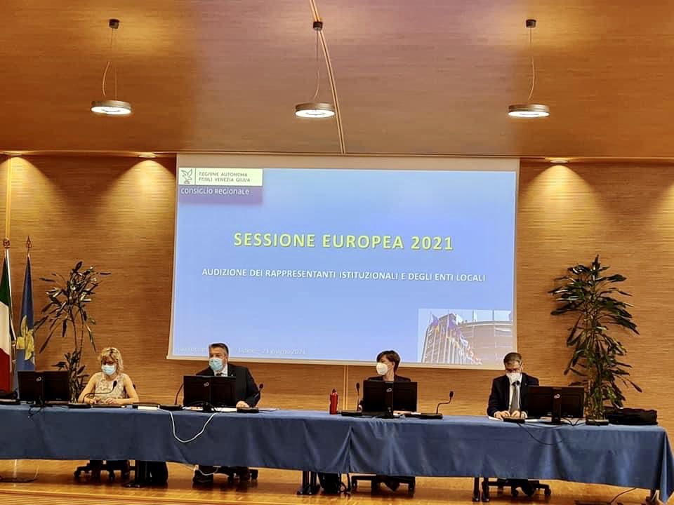 elenalizzi's tweet photo. #Udine V Commissione, audizione sulla #Sessioneeuropea 🇪🇺
Tra i temi che ho trattato:
📌l’extradoganalità del Porto di Trieste
📌la Carta europea del lavoratore, un tema che riguarda tanti
transfrontalieri in Fvg
📌la proposta di direttiva su salari
minimi
... https://t.co/xJQibocuwz