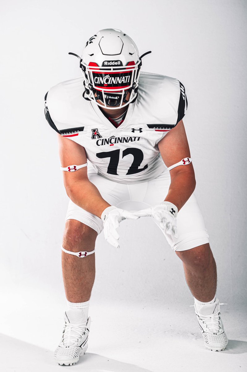 EthanGreen72's tweet photo. The Official makes things more official🔴⚫️✅ https://t.co/0DZILnbdo6