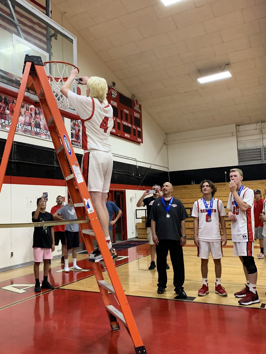 muriarte15's tweet photo. State Champs!! 👀 https://t.co/8P9wLWlWg4