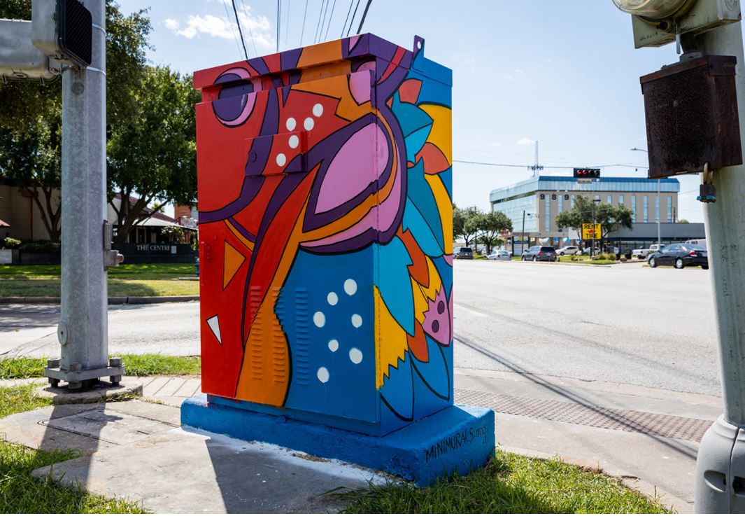 Image of abstract mini mural along Bissonnet & Centre Parkway, painted by Alex Arzu