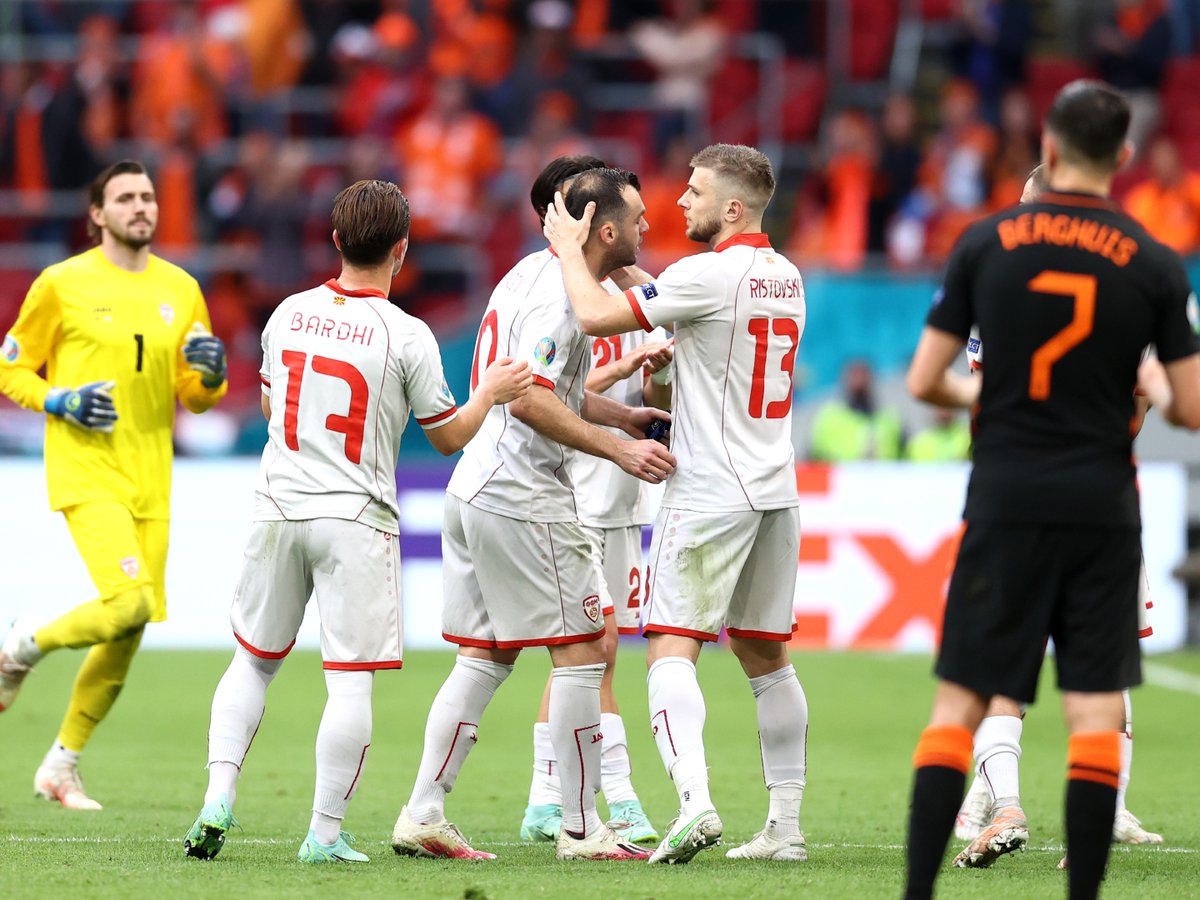 北マケドニア Twitter Search