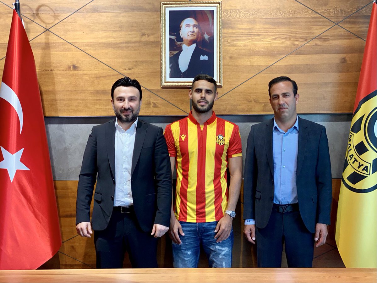 ✅ ✍️ Transfer | Kulübümüz, son olarak Hatayspor forması giyen 29 yaşındaki orta saha oyuncusu Rayane Aabid ile 2+1 yıllık sözleşme imzalamıştır.

Hoş geldin Aabid! 🤝