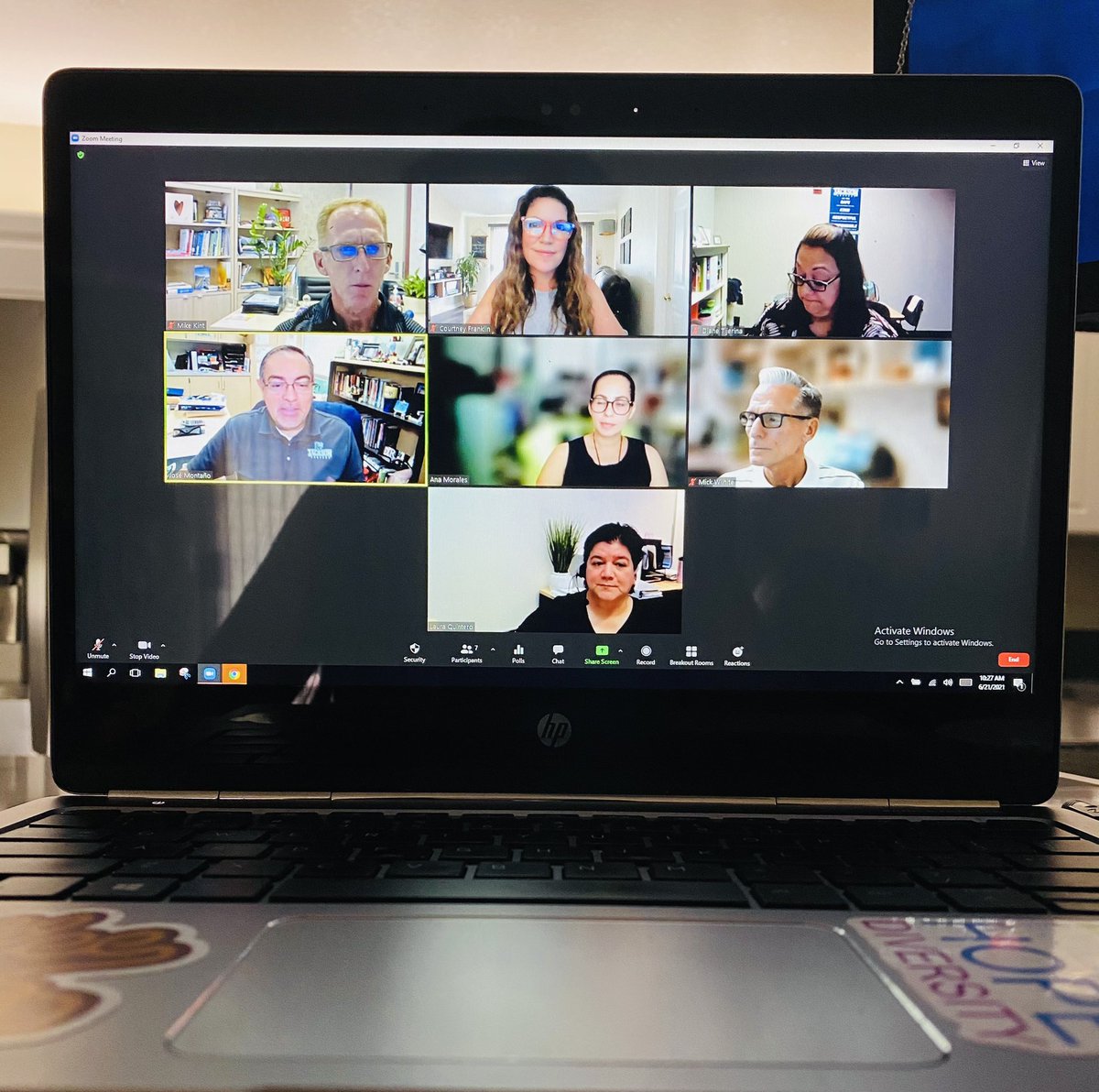dsusdPLN's tweet photo. Last site mtg of the year w/ the amazing team at @JacksonDragons #dragonvalues #dsusdmtss https://t.co/fFKRDgSJjq