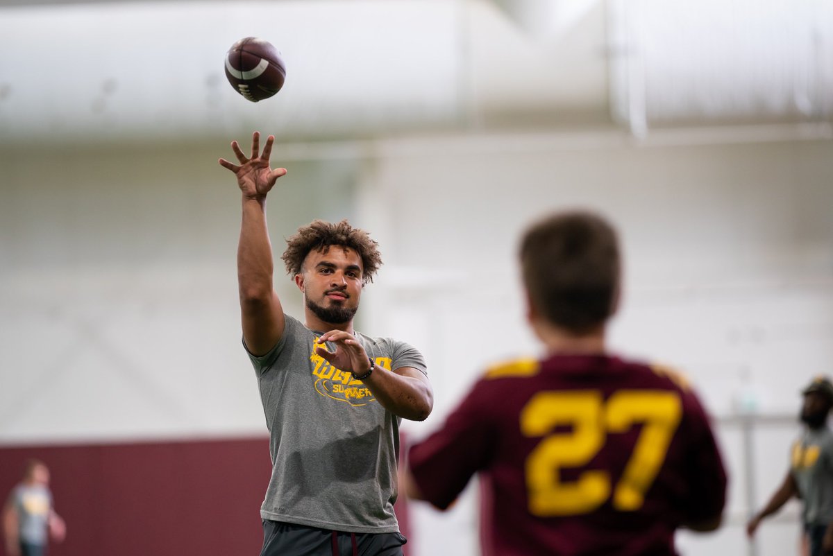 GopherFootball's tweet photo. Our culture has always been about serving and giving and we were thrilled to host HopeKids last week! 

#Gophers // #SkiUMah // #RTB https://t.co/6PL02mrFXP