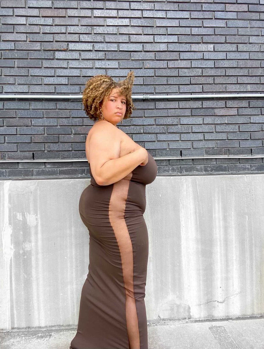 Maia in the Marie Dress 😍
shopbasixx.com