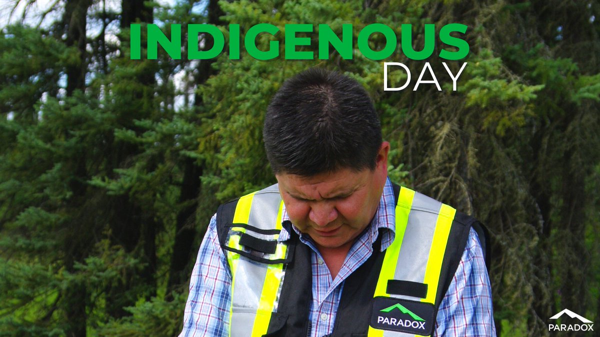 paradoxaccess's tweet photo. Smudging is an integral part of First Nations culture. The ceremony is meant to open the minds of those performing it to initiate good discussion. Medicine is burned to produce smoke which is then used to cleanse our minds, eyes, ears, and mouths. #indigenousday https://t.co/925kSrPBp7