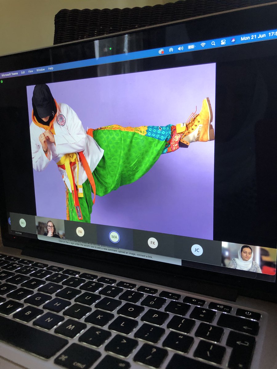 Extremely proud to be selected to create portraits of powerful young British Muslims for this fantastic research project led by <a href="/mcys_mmu/">MCYS</a> . Identity, representation and individuality at its finest 😊 can’t wait to share more photos
@MMUSociology <a href="/ManMetUni/">Manchester Metropolitan Uni</a> <a href="/PortraitYouth/">Portrait Youth</a>