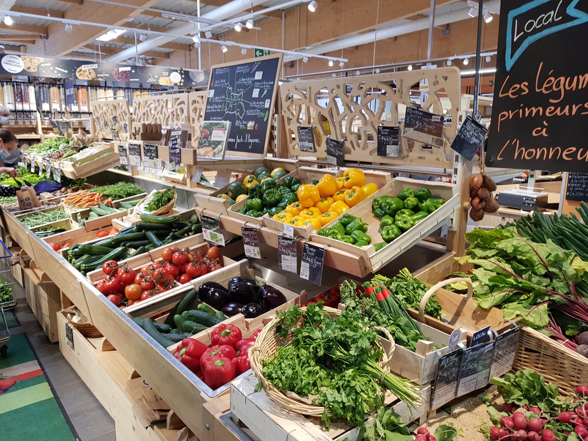 LadysSoccer's tweet photo. C'est fait ! Grâce à notre nouveau partenaire Biocoop Jonathan Hérouville le 3 juillet nous vous proposerons une restauration 100% BIO lors de notre événement ! 🥬🥗
Produits #frais de #saison, 100% #bio, #locaux, en #vrac 
#écologie #ecoevents #ecoresponsable https://t.co/Xs9CDCmXCu