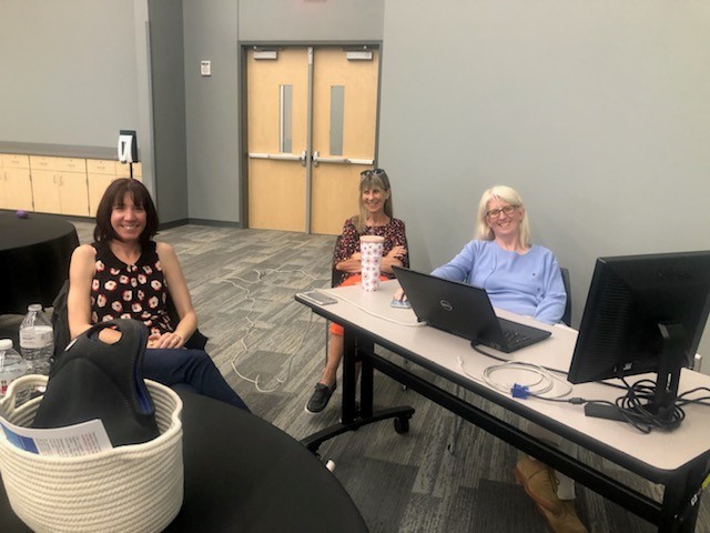 PrichardCom's tweet photo. On Saturday, we were proud to host non-English speaking families for our @KYCIPL Parent Retreat in Northern KY! Thanks to @IgniteAtRIC for providing their facility, & to @LGEKU @VisitToyotaKY @StElizabethNKY & @LearningGrove for sponsoring! #KYCIPL #KYParentLeader https://t.co/lsx7Y2fZ4A
