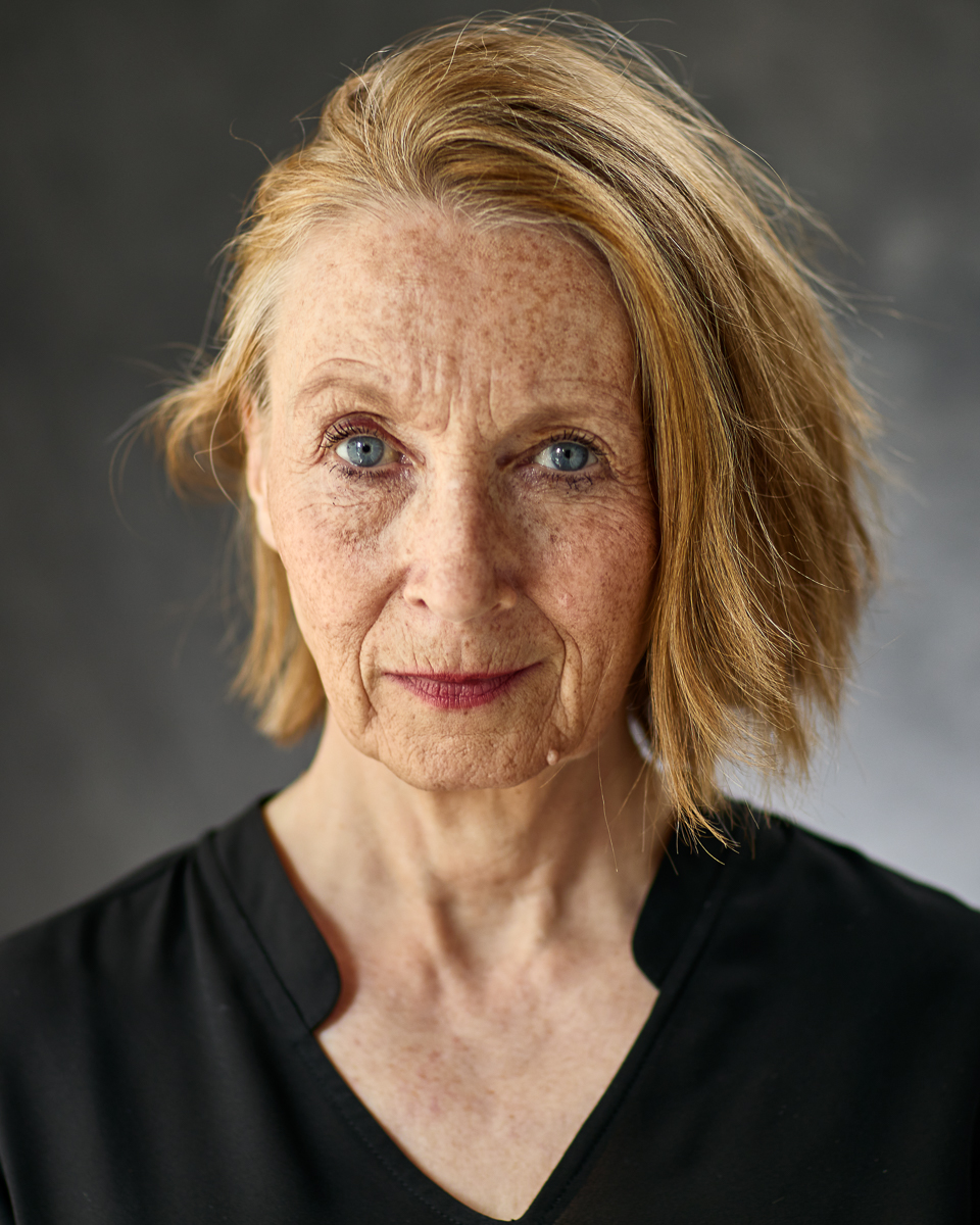NeilsonPhotos's tweet photo. New actor headshots @PatriciaJones54 represented by @BBAteam. Headshots taken using natural light as main light source. Find out more about Patricia and actor headshot packages https://t.co/9ynxY4zPI2 https://t.co/Tw76HFge8K