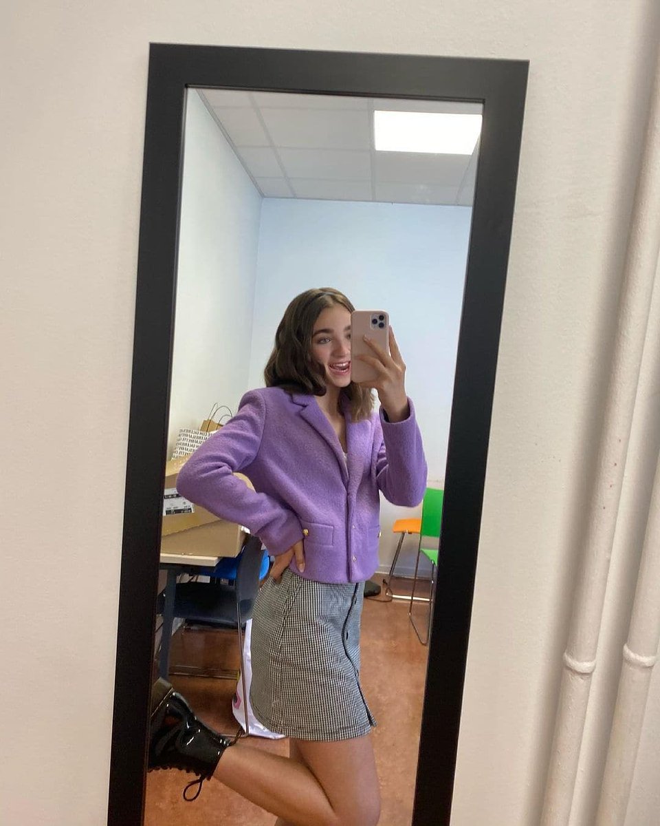 Nouvelles photos du tournage du clip #Heros ! Avec <a href="/angelinaofficie/">Angélina Officiel</a> !
#AngelinaNava 💟