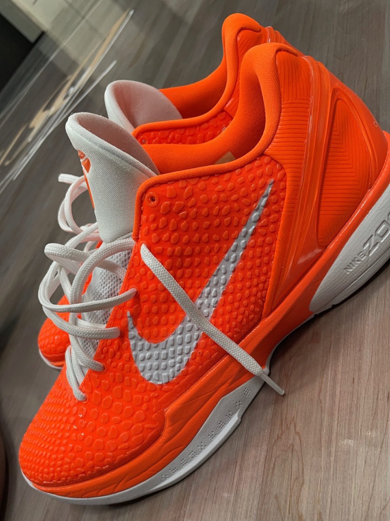 Nike shop kobe orange
