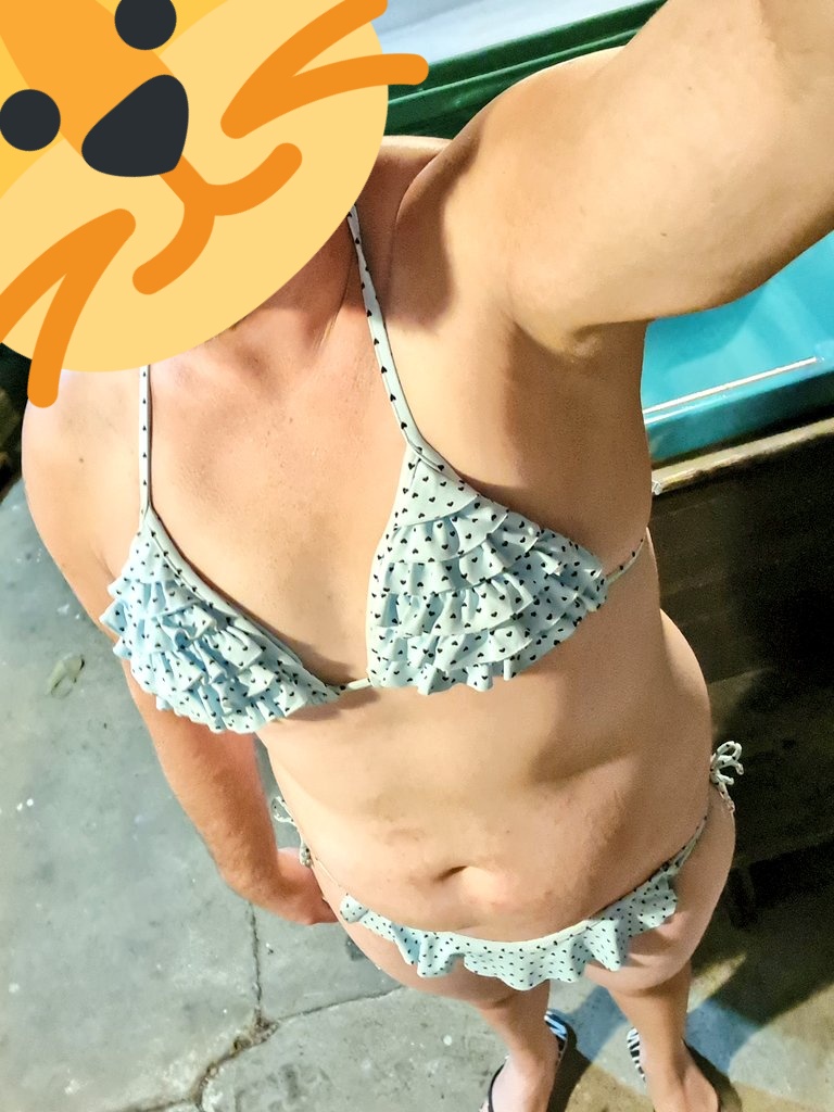 aucklandsissy's tweet photo. Had a spa last night in my new bikini anyone wanna join me https://t.co/pInc0GZUcd