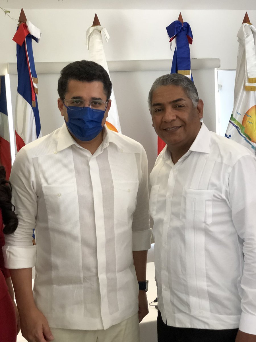 Muy trascendental el anuncio hecho por el ministro de Turismo <a href="/DavidColladoM/">David Collado</a>, construirá el local de <a href="/AdompreturP/">adompretur puerto plata</a> con una inversión de 27 millones, además un plan para Sosua que contempla 300 millones. Informó también la reapertura de cruceros a partir del 6 de julio. <a href="/TurismoRD/">Ministerio de Turismo RD</a>