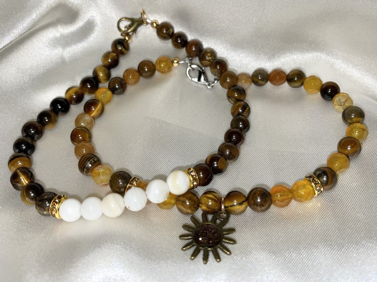 OLJtheCreator's tweet image. Hi! I sell handmade jewelry. Today I’m giving free shipping. 
Code: PRIME
Oljcreations.com