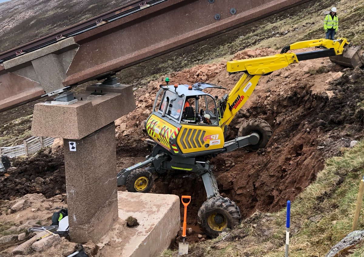 Our contractors <a href="/balfourbeatty/">Balfour Beatty</a> have to use specialist equipment while working  on our funicular strengthening project on @CairngormMtn. The team are using equipment such as this excavator to help progress the works 👇