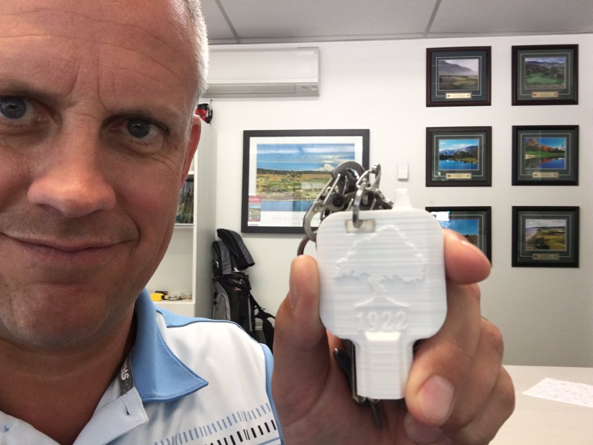 JamesRRobb's tweet image. Got the white ones already - thank you Will!