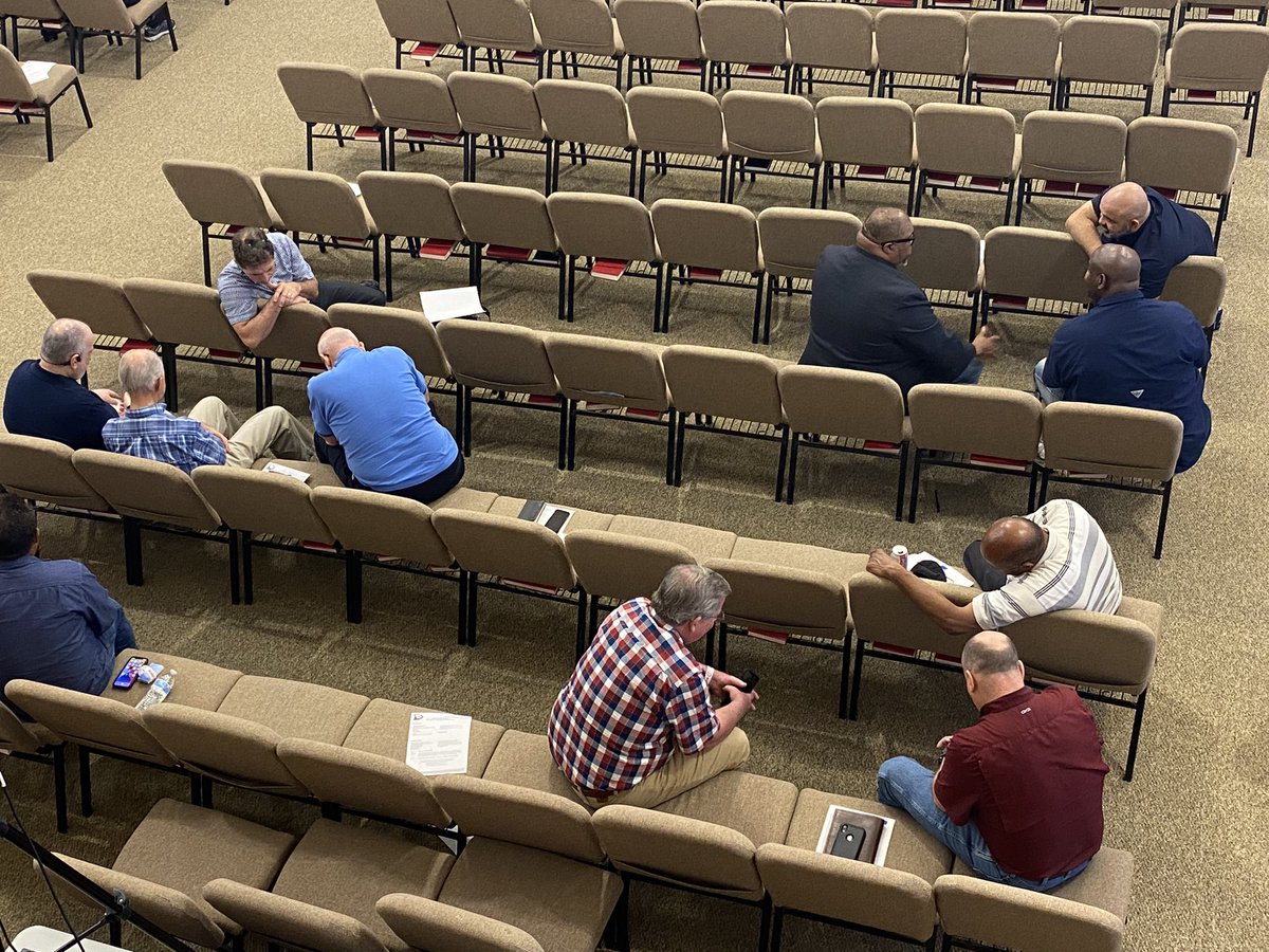 DBAtweets's tweet image. Thank you @mhenslee for encouraging our leaders from Acts 20, leading them in prayer for each other, their families, their churches &amp;amp; their communities. The Lord blessed us through Pastor Matt today. Please pray for Matt as he leads his family, @mayhillbaptist , &amp;amp; @SBCPastorsConf