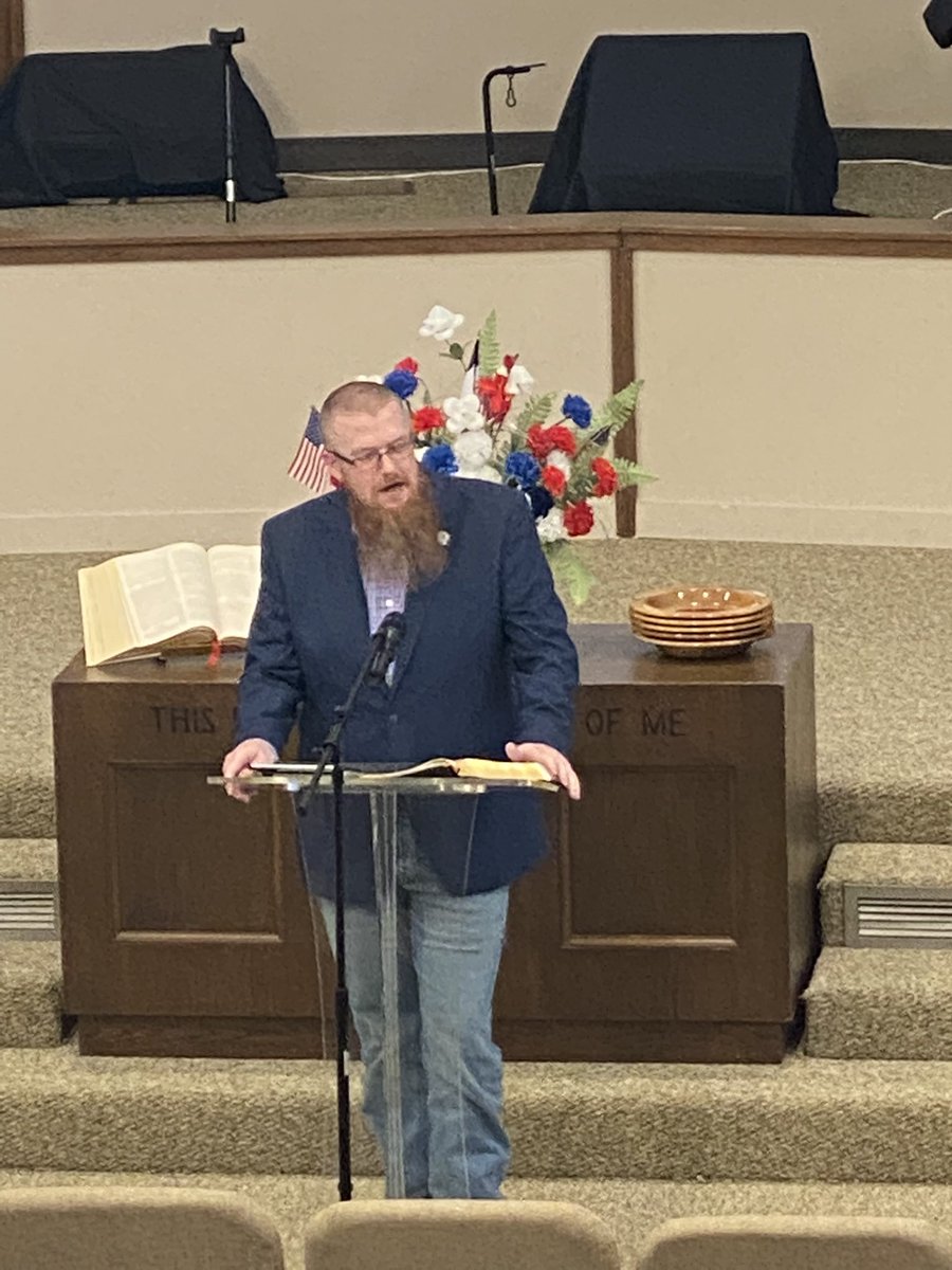 DBAtweets's tweet image. Thank you @mhenslee for encouraging our leaders from Acts 20, leading them in prayer for each other, their families, their churches &amp;amp; their communities. The Lord blessed us through Pastor Matt today. Please pray for Matt as he leads his family, @mayhillbaptist , &amp;amp; @SBCPastorsConf