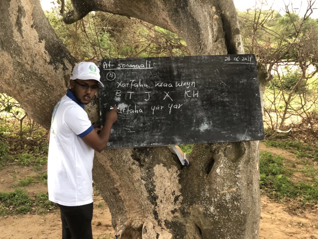 FIDKAFoundation's tweet photo. Fiidka Foundation, which seeks to eradicate ignorance and provide basic education for children, has today launched a program to educate children who do not have the opportunity to go to school. 1/2 https://t.co/QRDwGpakwT