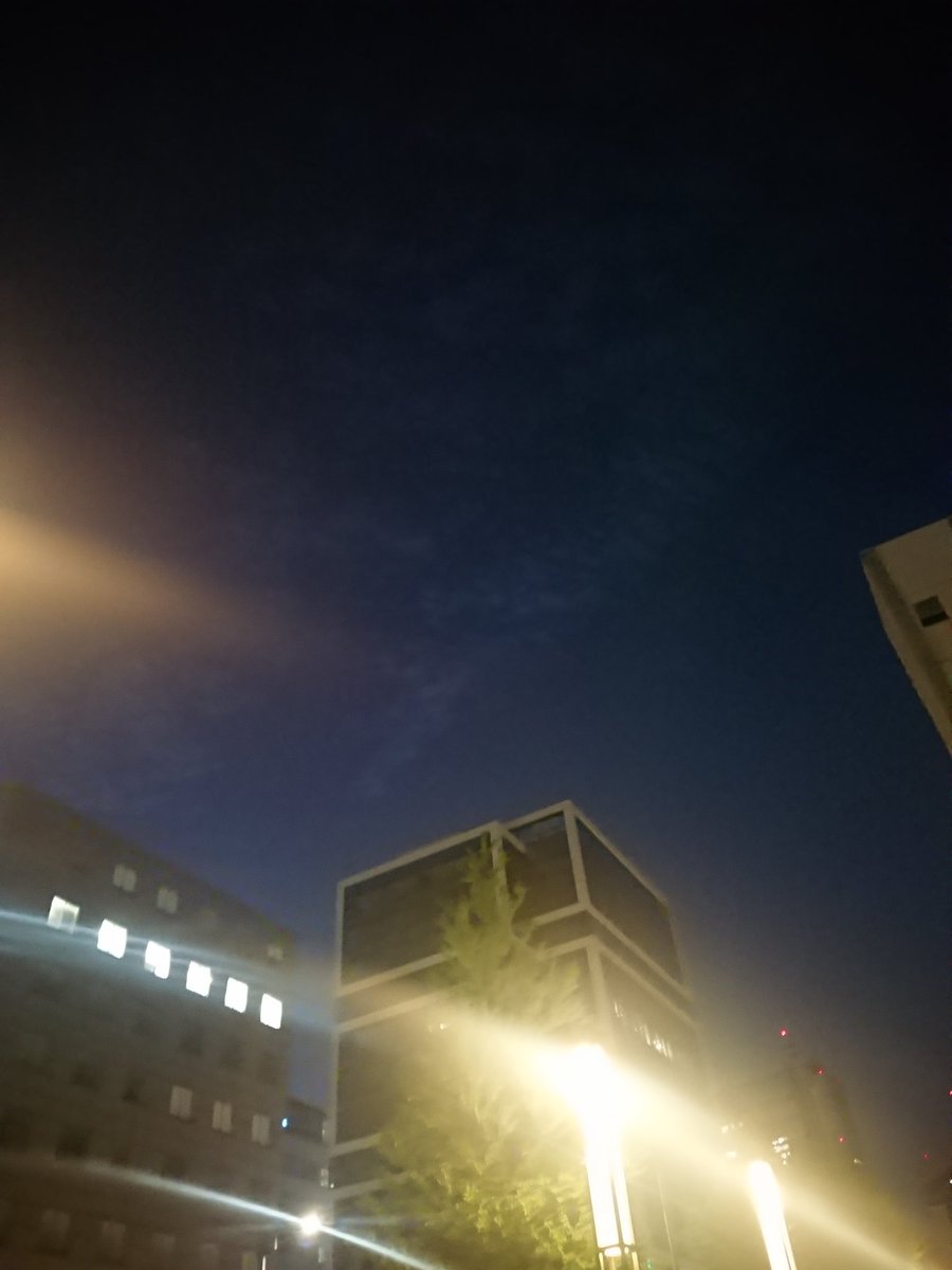 KwskMsy's tweet photo. 空がもう明るい😇 https://t.co/ePPHycKjQF