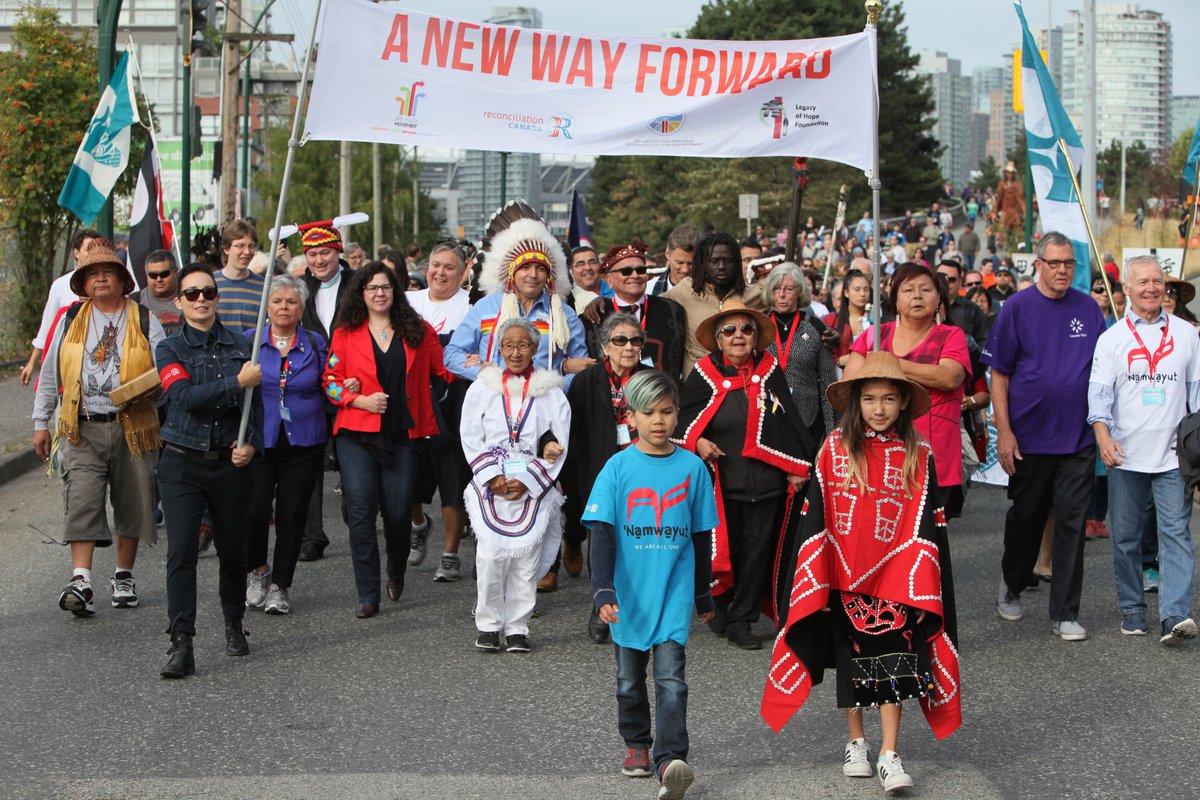 Rec_Can's tweet image. Today we honour and celebrate #NationalIndigenousPeoplesDay
We call on you to pause and reflect on the histories and truths of the Indigenous experience. Consider what Reconciliation really means to you. Be honest, truthful, and humble as we all work towards healing. (1/2)