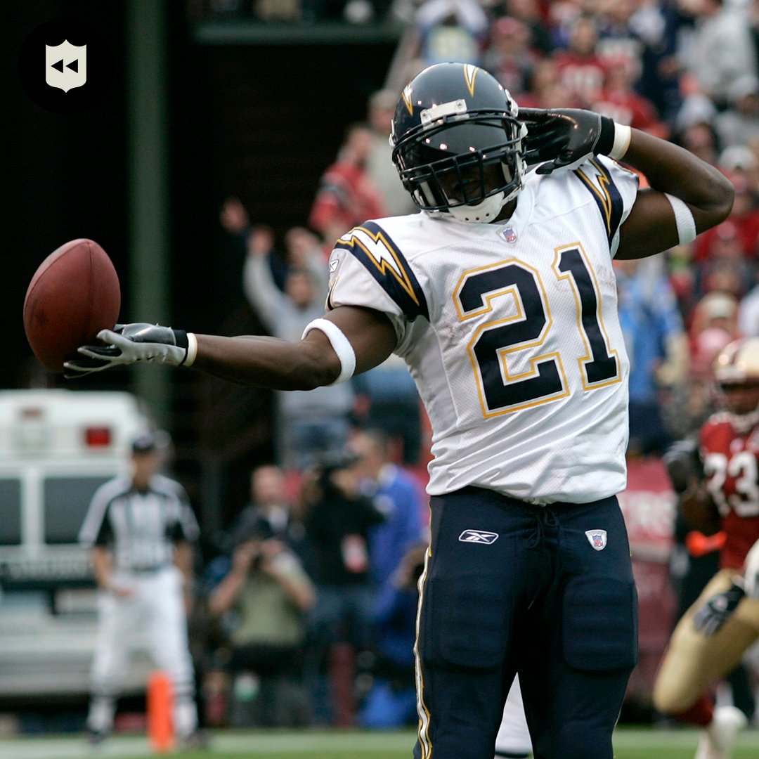 Your favorite RB s favorite RB.

Happy 42nd birthday to LaDainian Tomlinson! (via 