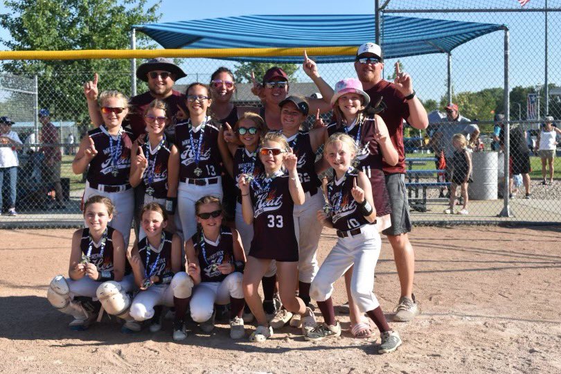 Heat 10U battled it out with a team that had beaten them several times in the past but this time it all came together winning the gold bracket at Sewards annual invitational tournament. Congratulations to you all. 🥎🏆 Go Heat!!