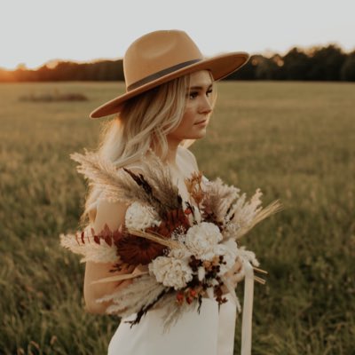 ShaylaBogle's tweet photo. #NewProfilePic https://t.co/7K8PHy74bp